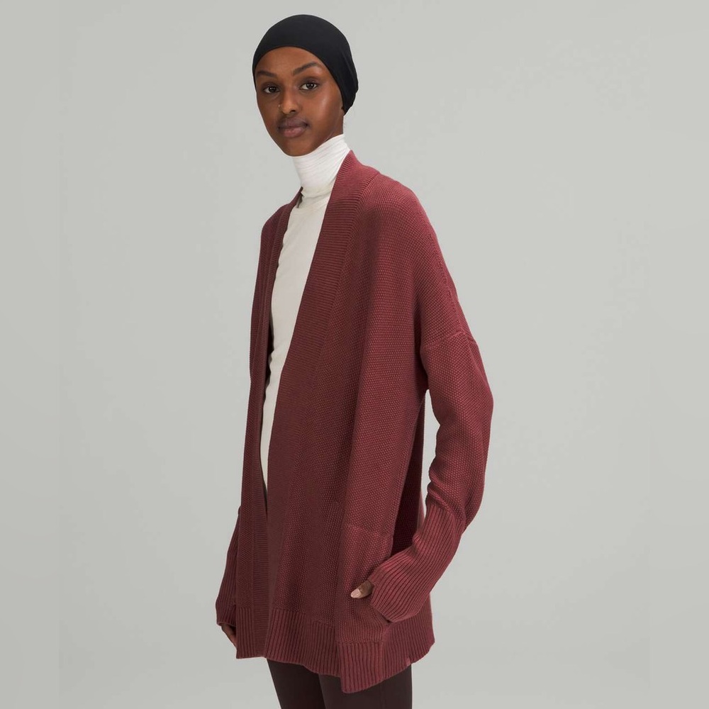New Lululemon Cashlu Drop-Shoulder Knit Wrap Sweater
Smoky Red Size 4